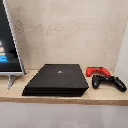 Lux Titova Sony Ps *