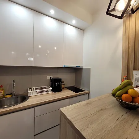 アパート Lux Titova Sony Ps ズラティボール