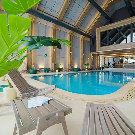 Lux Titova Sony Ps アパート ズラティボール