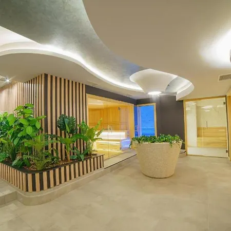 Lux Titova Sony Ps Apartman *