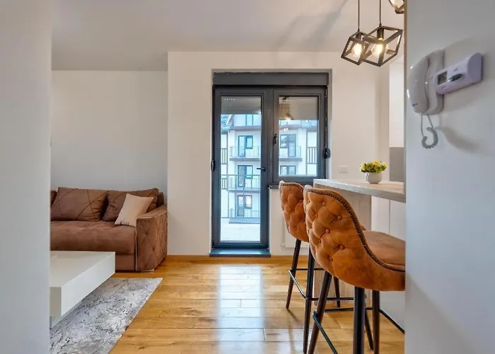 Lux Titova Sony Ps Appartement